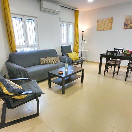 Noria Is A Comfortable Apartment With Patio And Large Terrace In Conil コニル・デ・ラ・フロンテラ エクステリア 写真